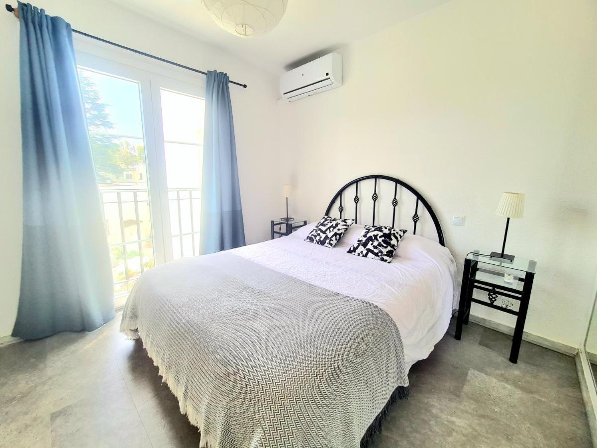 Apartamento Con Vistas Al Campo De Golf Y Piscina Daire Fuengirola Dış mekan fotoğraf