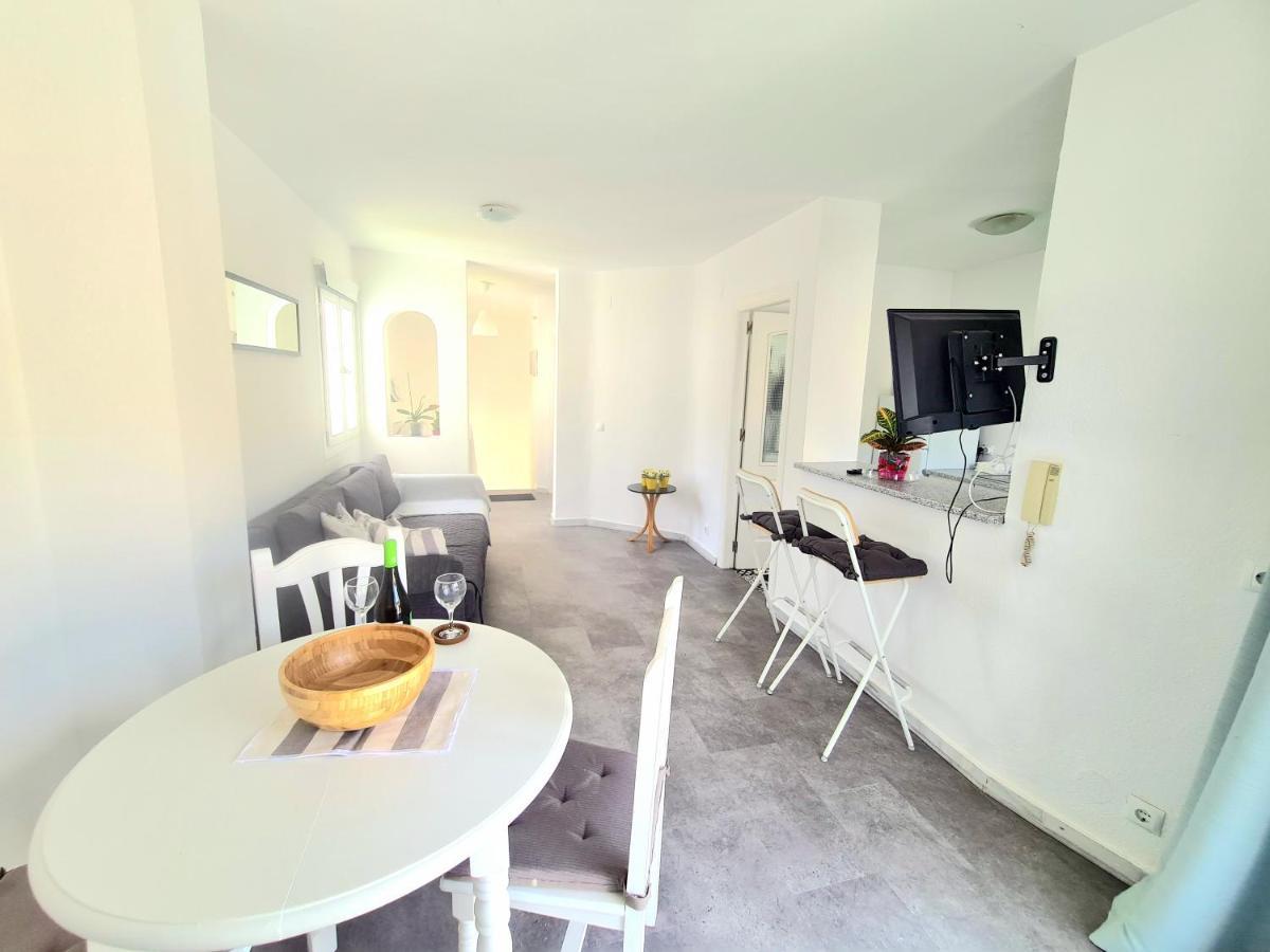 Apartamento Con Vistas Al Campo De Golf Y Piscina Daire Fuengirola Dış mekan fotoğraf