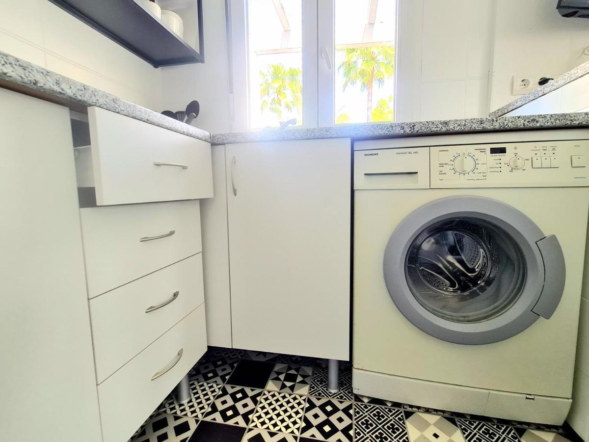 Apartamento Con Vistas Al Campo De Golf Y Piscina Daire Fuengirola Dış mekan fotoğraf